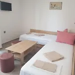 Slantse Gæstehus 4*