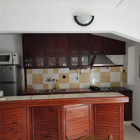 Slantse Guest house 4*