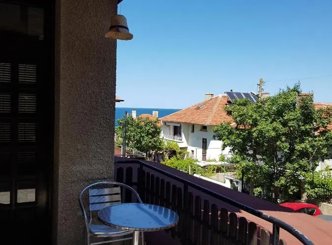 Slantse 招待所 3*