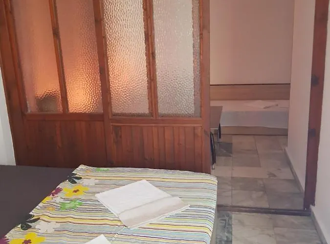 招待所 Slantse 3*