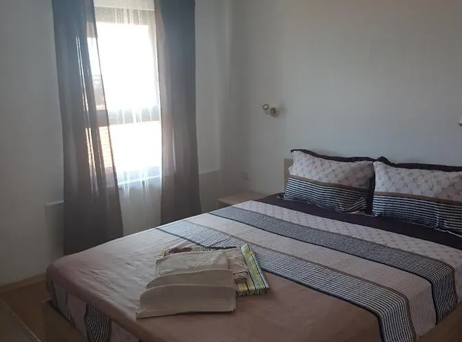 招待所 Slantse 3*