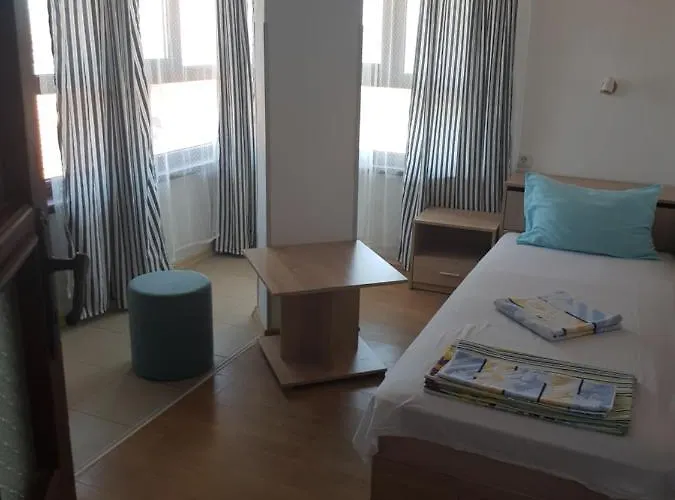 Slantse 게스트하우스 소조폴