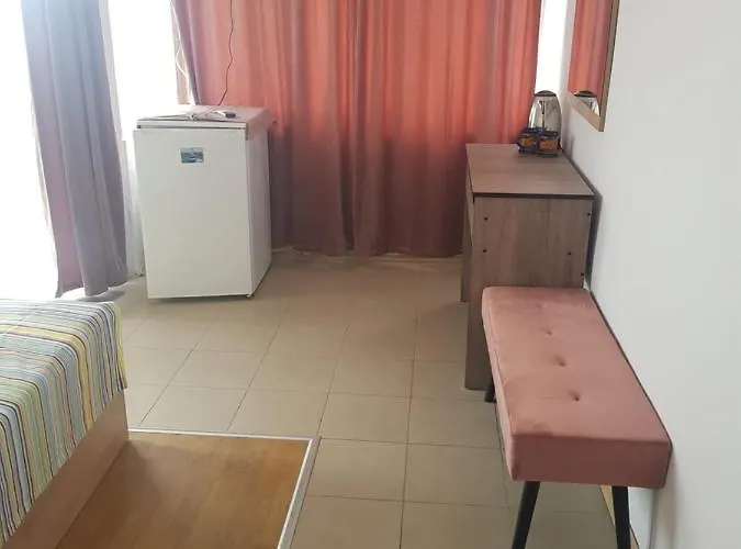 Slantse 招待所 3*