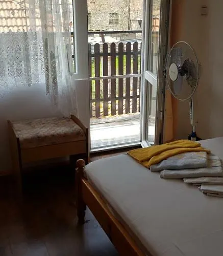 게스트하우스 Slantse 소조폴